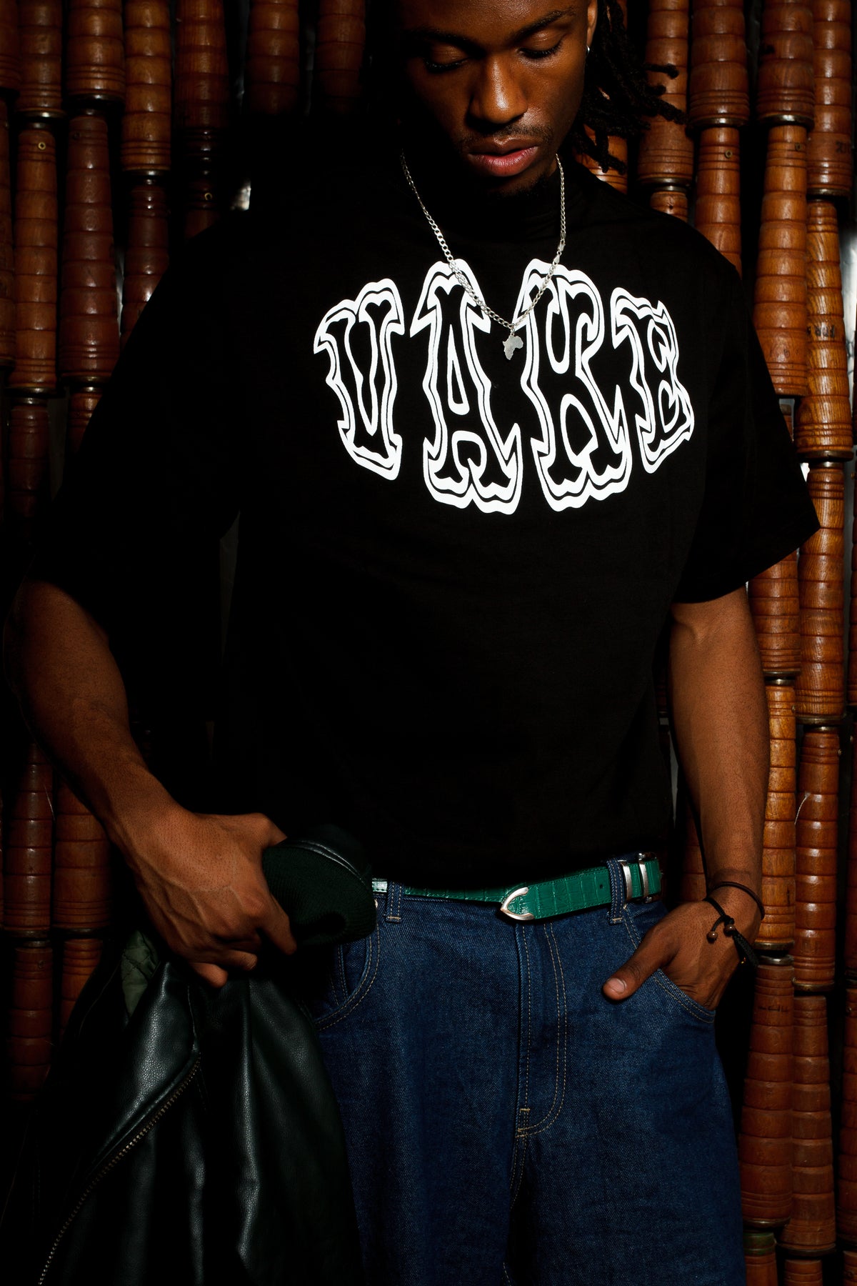 BLACK TEE (LIMITED EDITION)